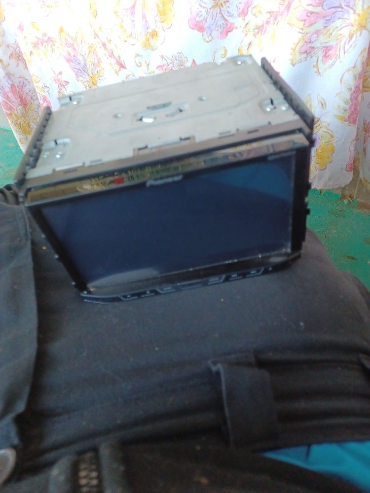 Pioneer Mixtrax AVH-X4800BS for Sale in Fresno, CA - OfferUp