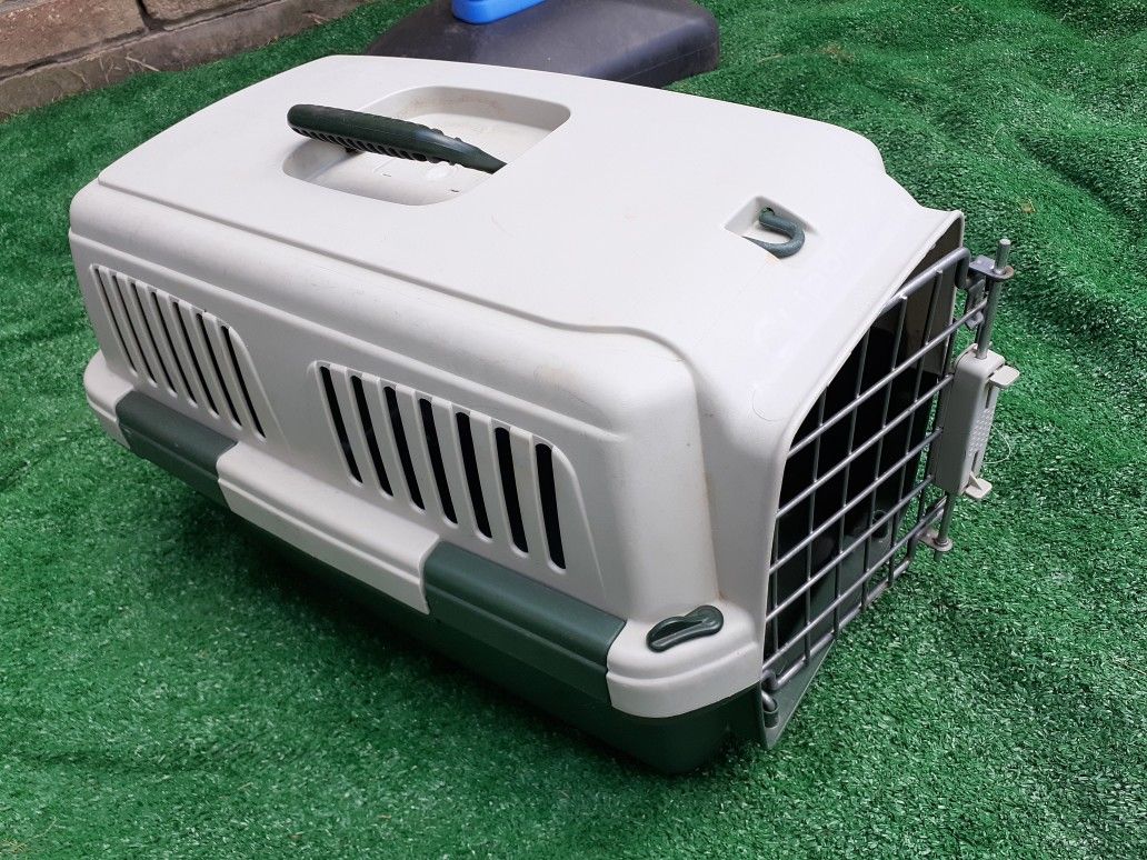 Pet Carrying case
