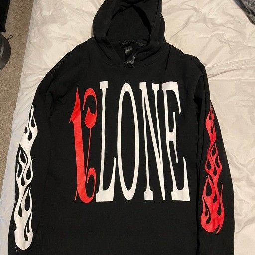 VLONE PALM ANGELS HOODIE
letter print hooded sweatshirt love foaming cpfm
brand new, 100% authentic, delivery time : 3-5days
I have packed very