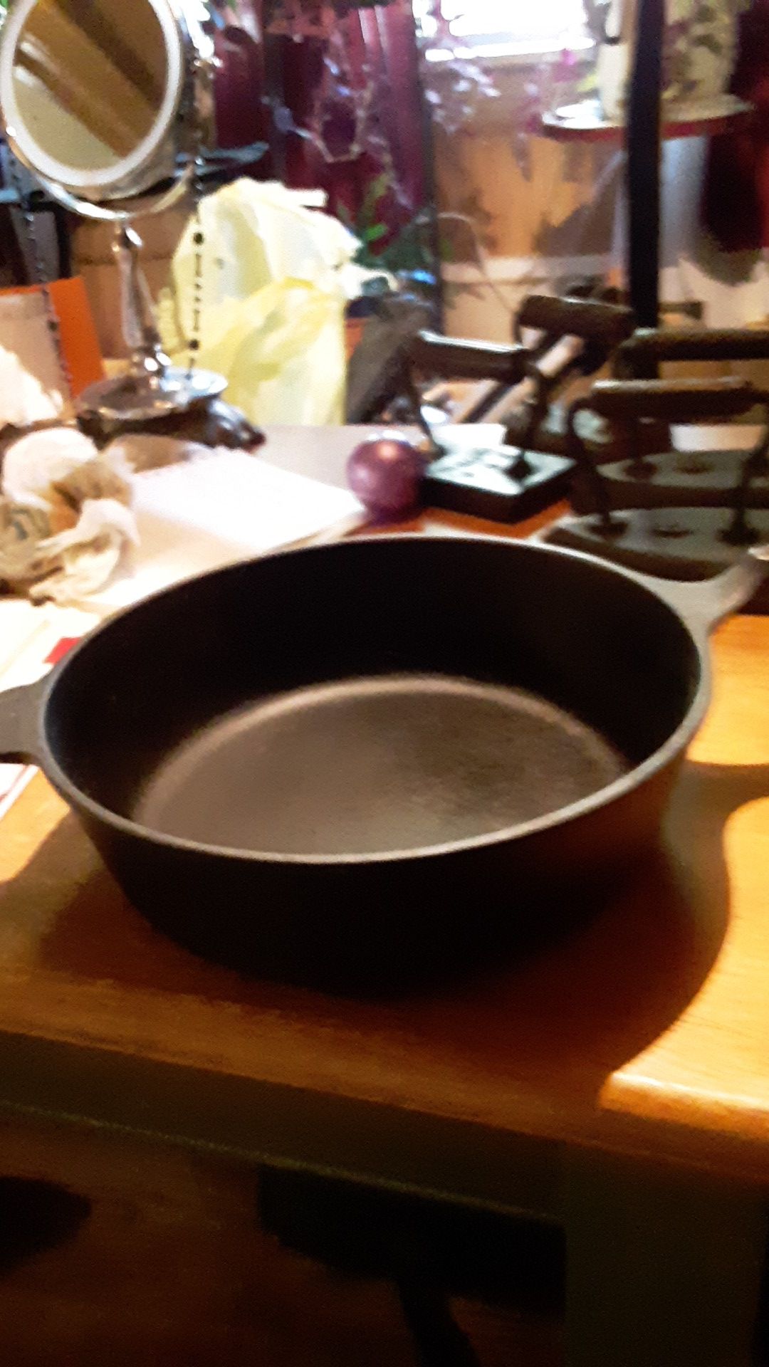 One deep dish cast iron frying pan Wagner's