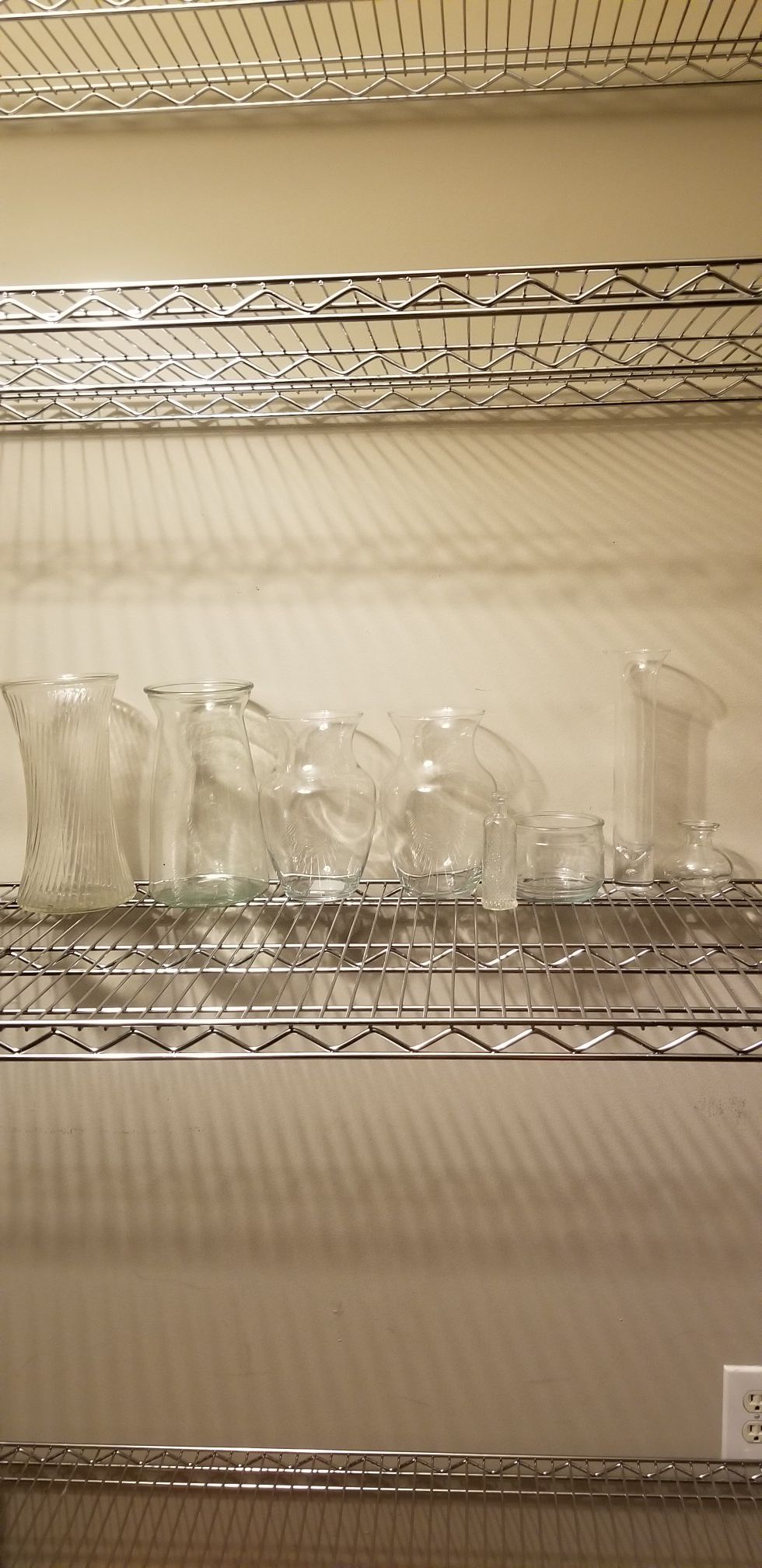 Glass vase assortment (8)