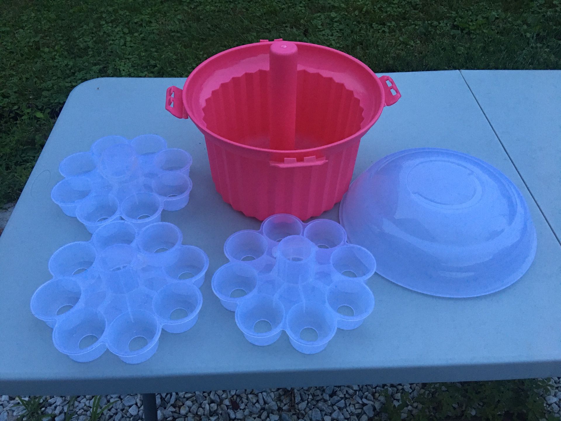 Cupcake holder