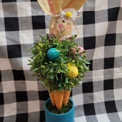 Sweet Easter Bunny Topiary! So Adorable That It Speaks For Itself   (I Think) Thumbnail