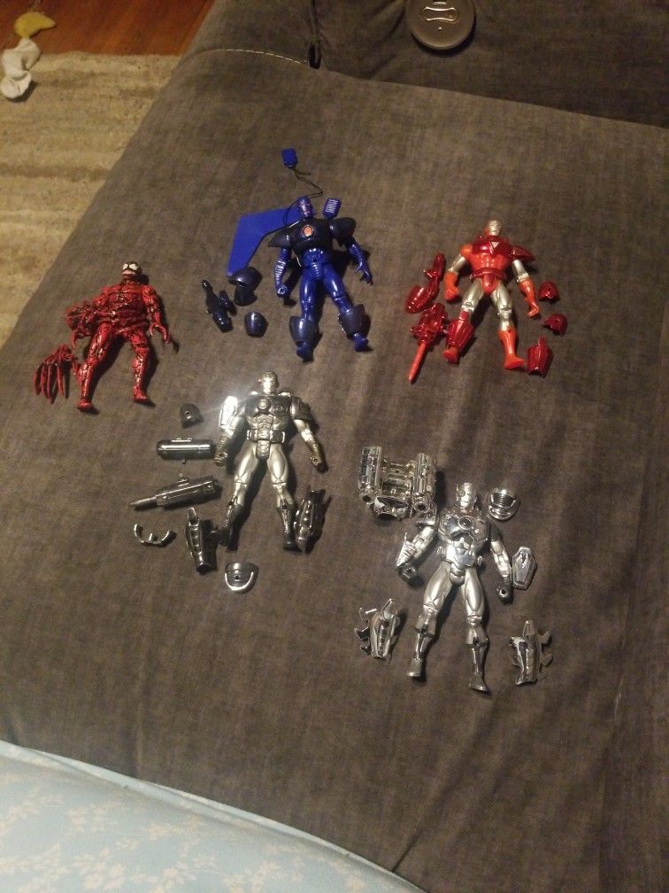 TOY BIZ MARVEL UNIVERSE CARNAGE UNMASKED ACTION FIGURE SPIDERMAN 1995