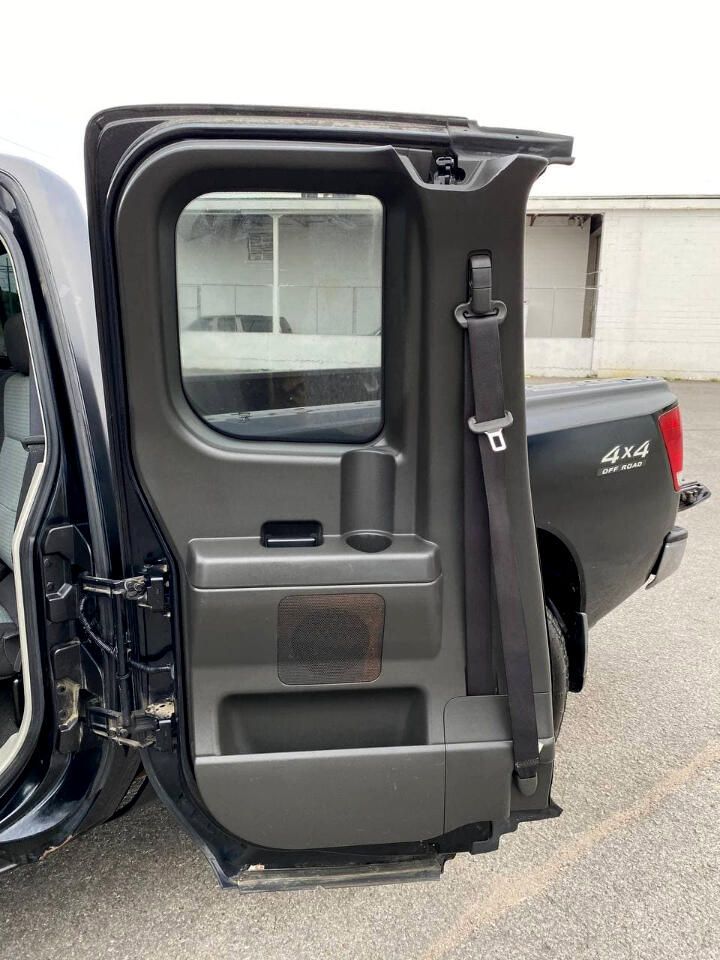 2004 Nissan Titan
