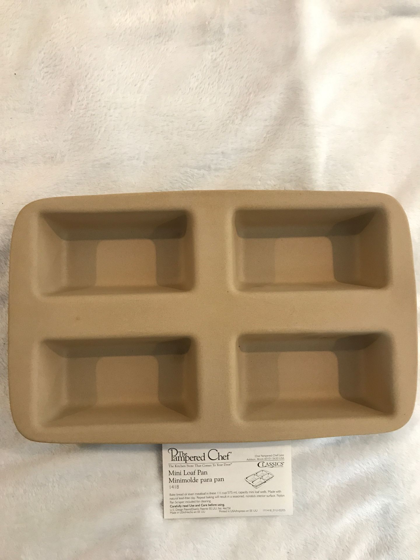 PAMPERED CHEF MINI LOAF PAN “1418 SEASONED