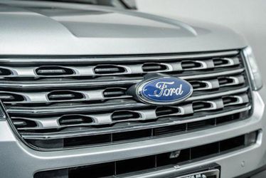 2017 Ford Explorer Thumbnail