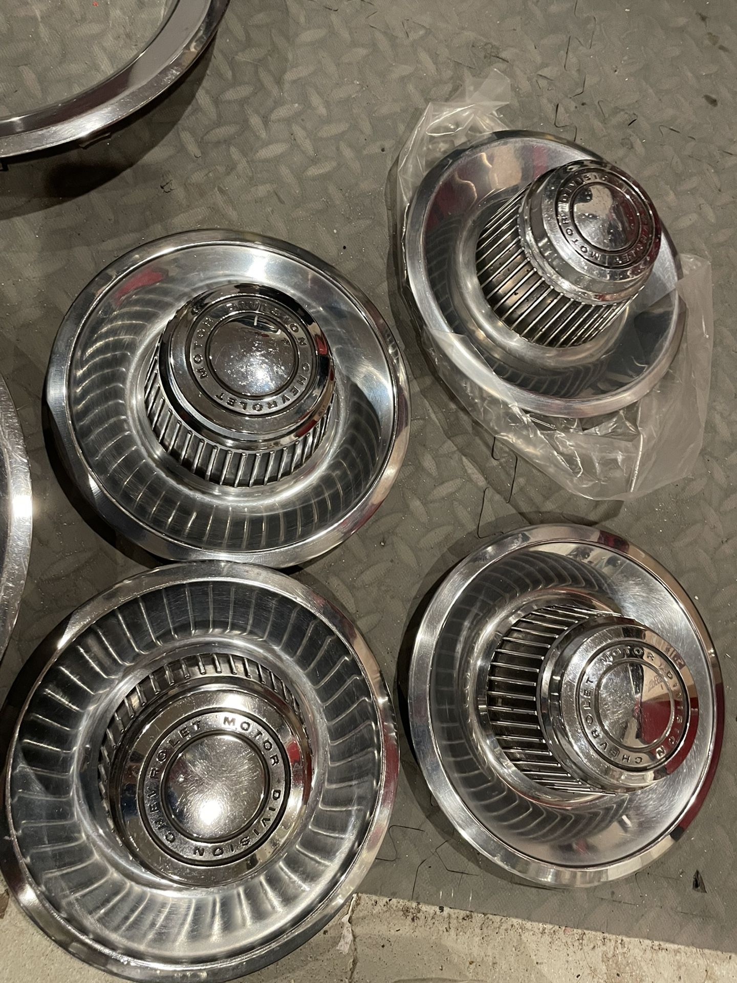 Chevrolet Rally Wheel Caps & Rings