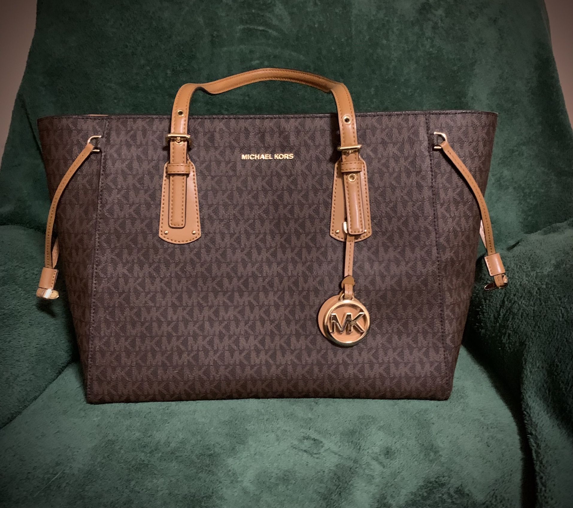 Michael Kors Tote
