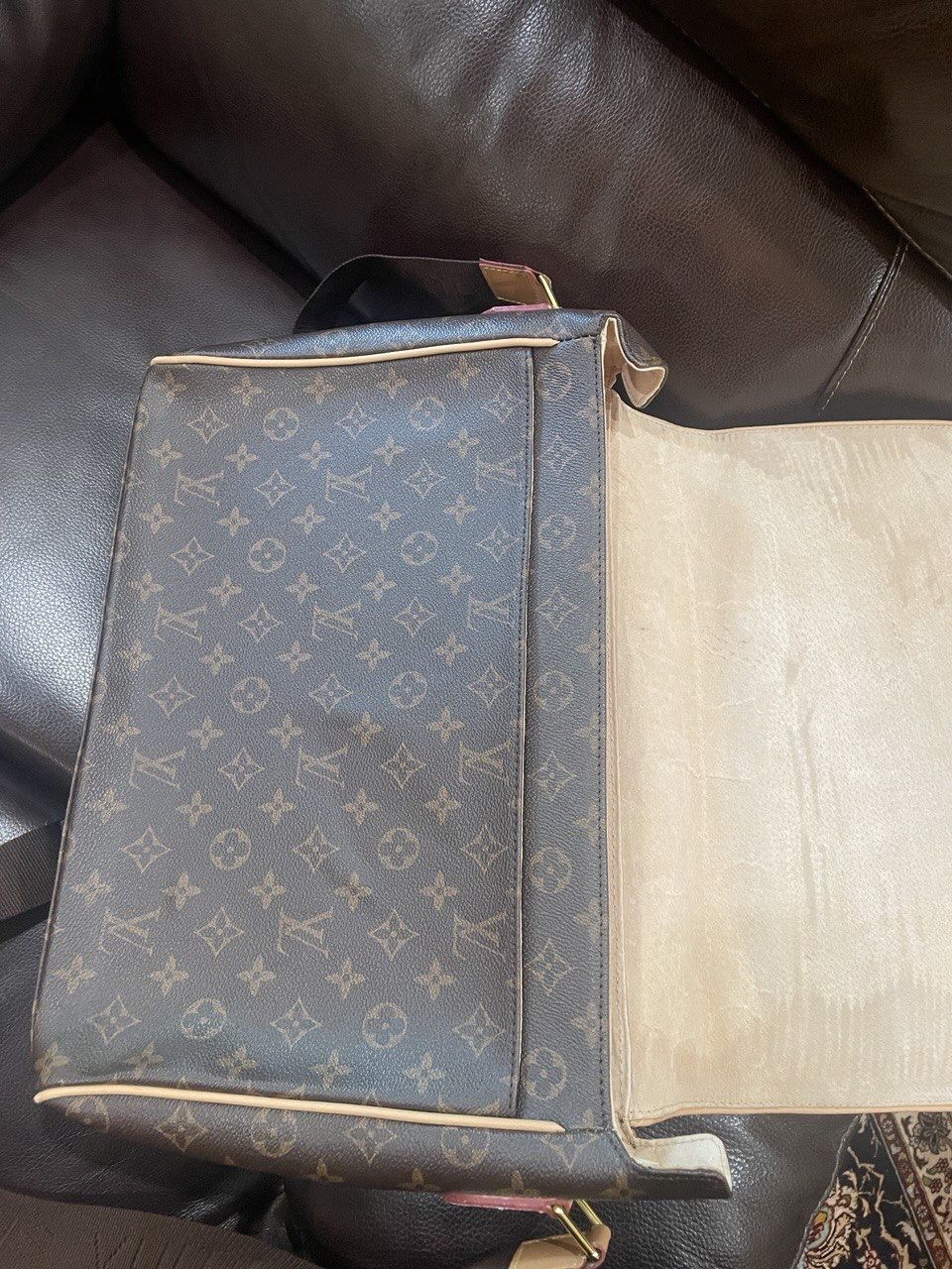 Authentic Louis Vuitton ladies purse
