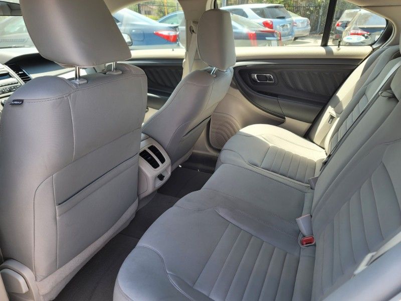 2011 Ford Taurus