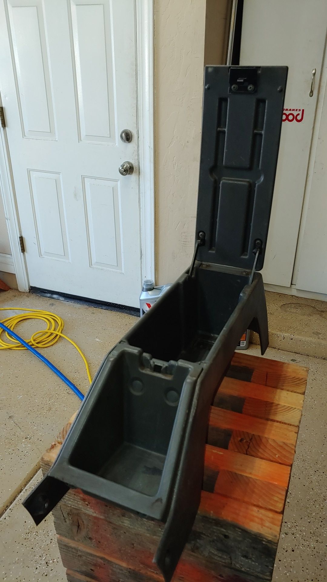 Toyota Pickup Center Console