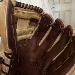 Baseball Glove A2000 Thumbnail