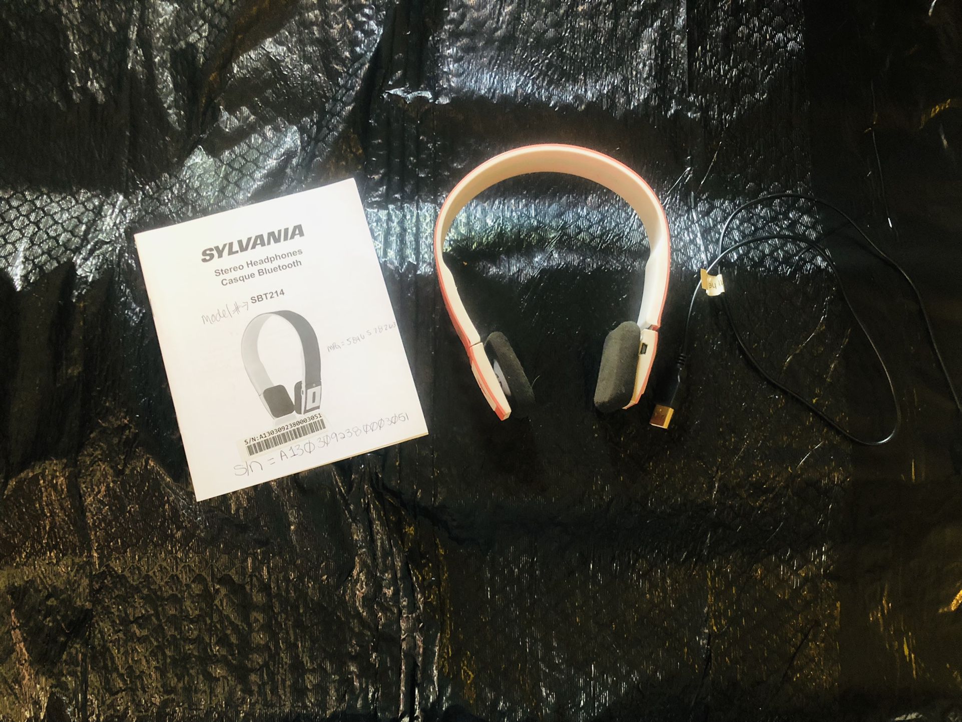 Pink Sylvania Wireless Headphones 