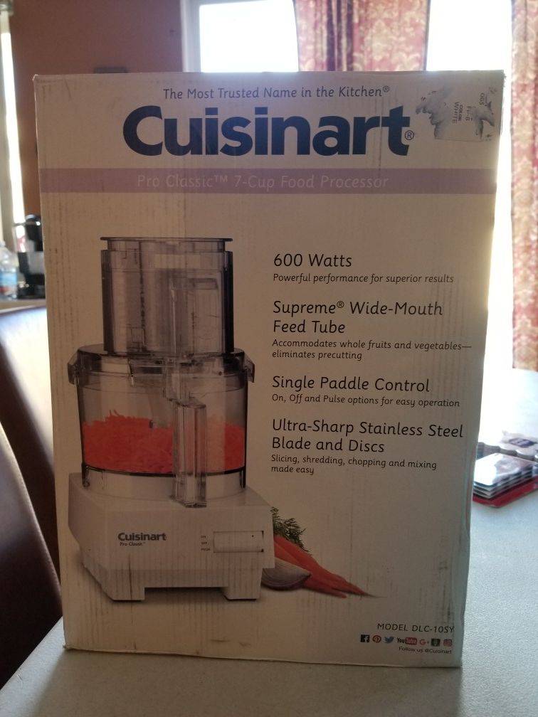 Cuisinart 7 cup food processor - New