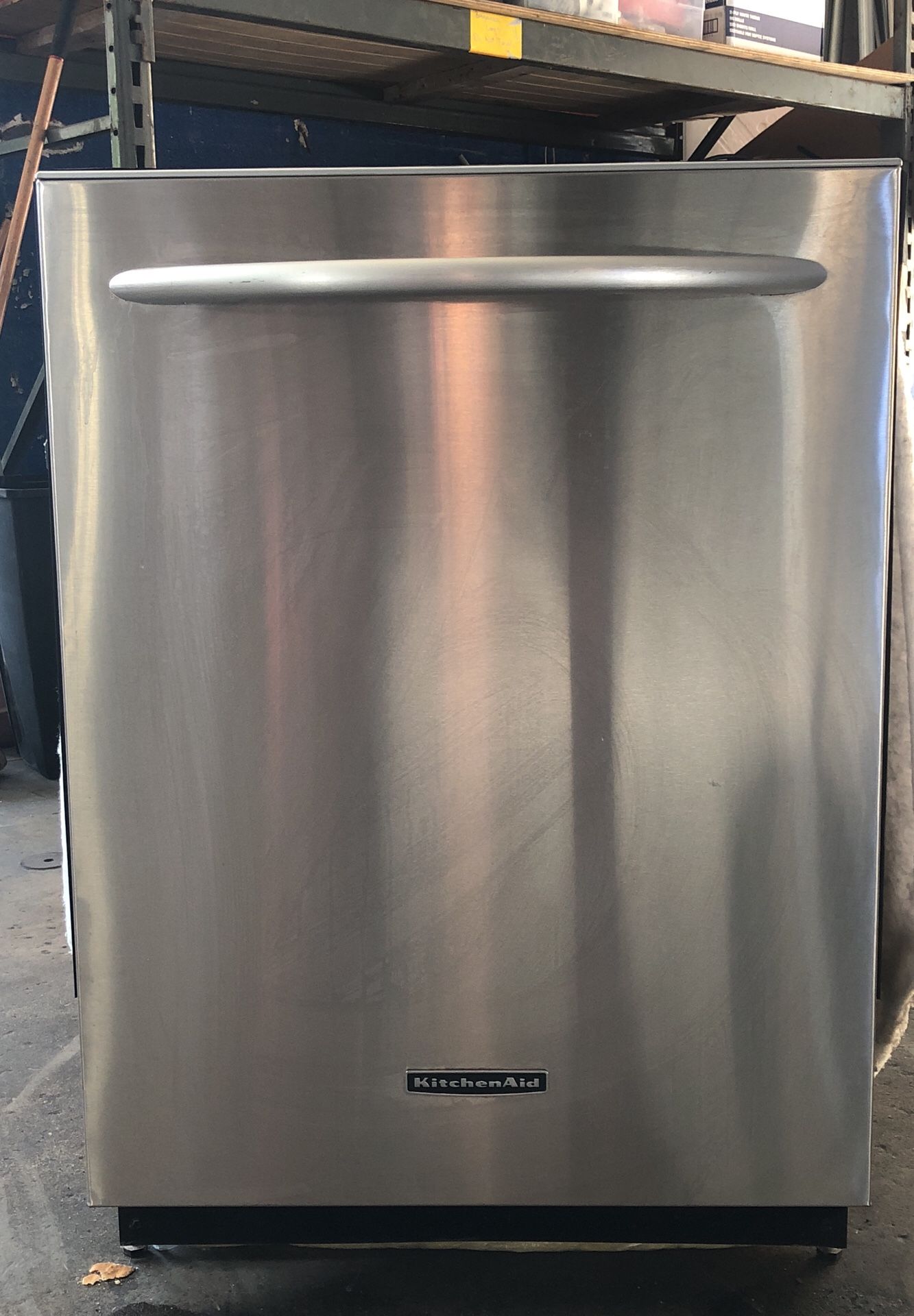 Kitchen aid dishwasher model kud102frss4 / type 5770 for Sale in