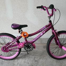 Bicycle Girl (20" wheel) Thumbnail