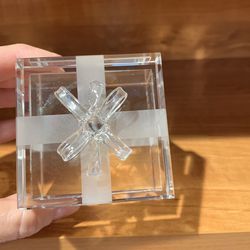 Crystal  paperweight/ Solid Thumbnail
