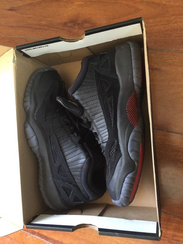Air Jordan 11 retro mid