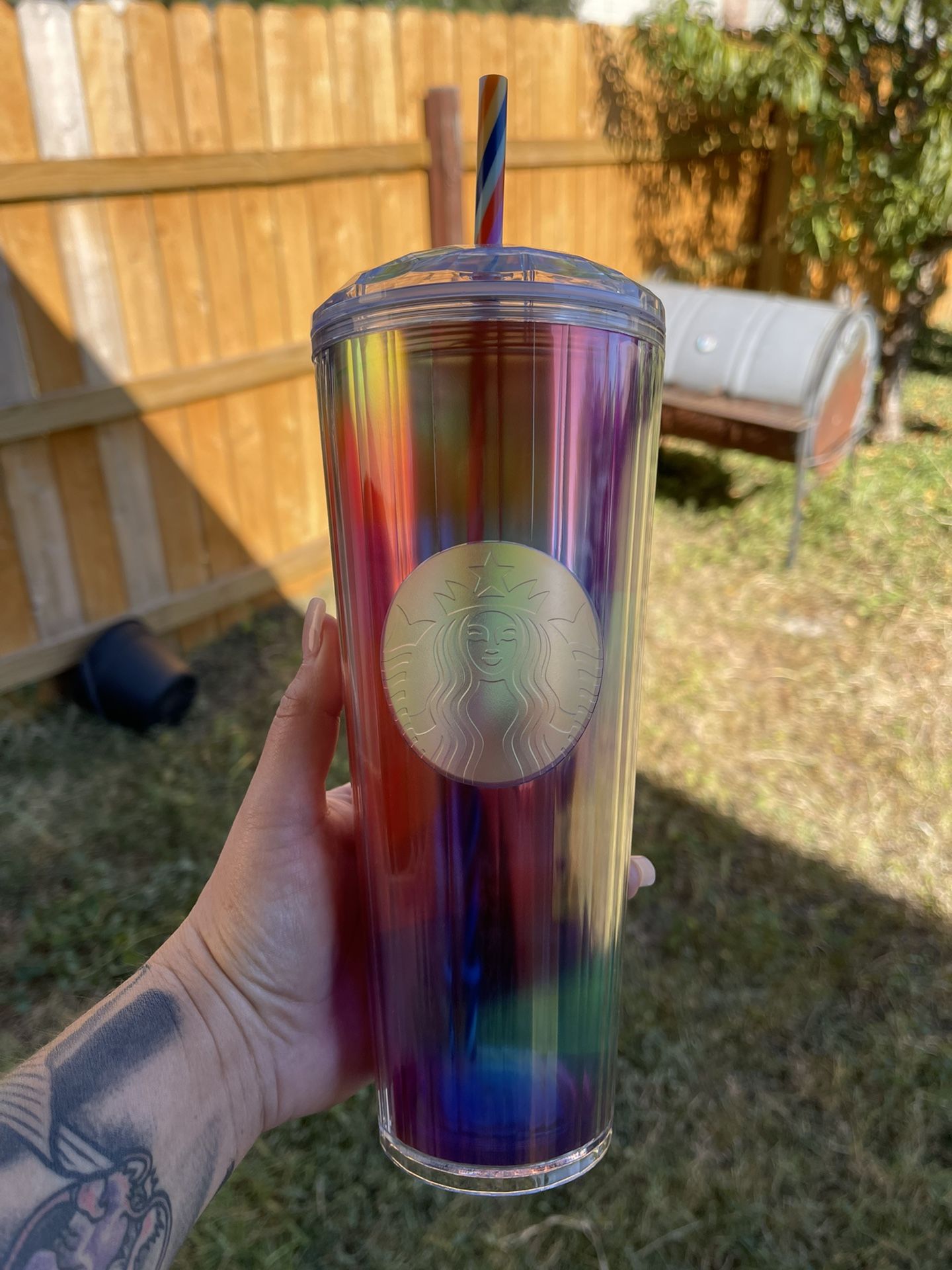 🌈 Starbucks 2021 Rainbow Tumbler 🌈