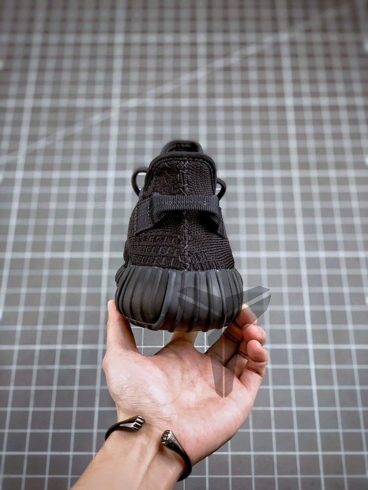 Adidas Yeezy Boost 350 New
