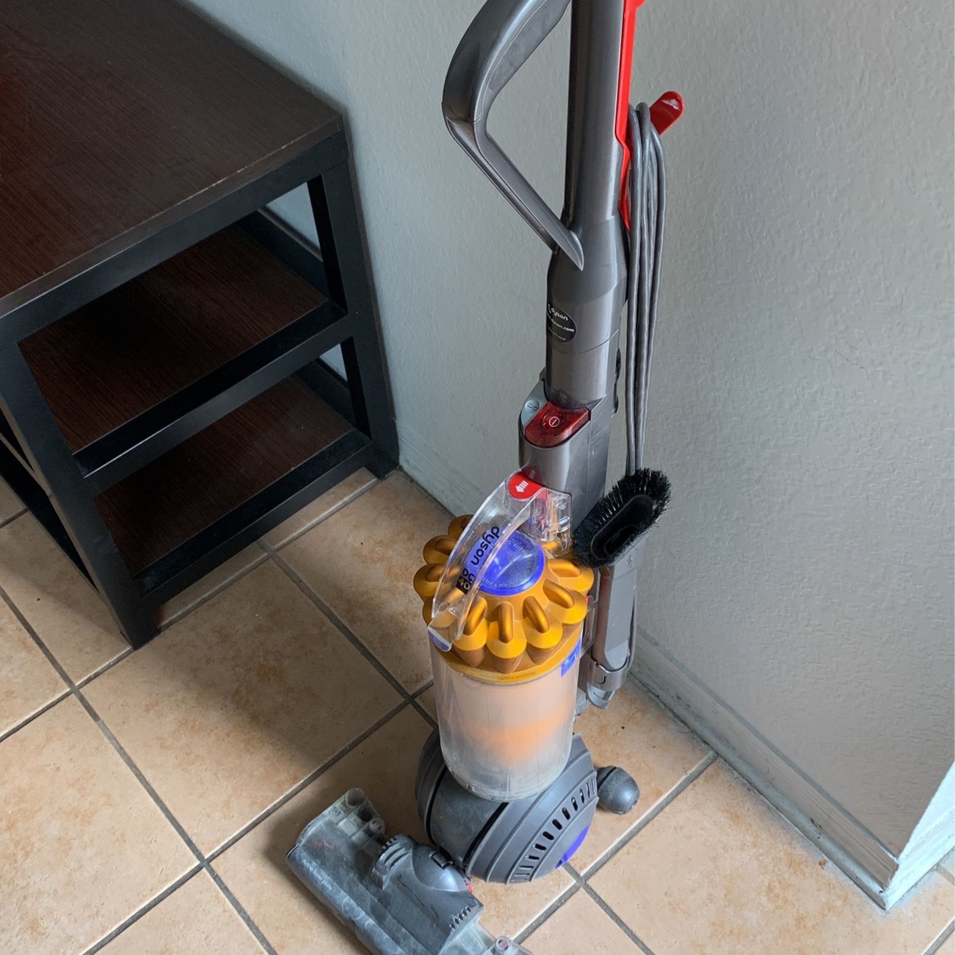 Dyson DC 40 Vacuum
