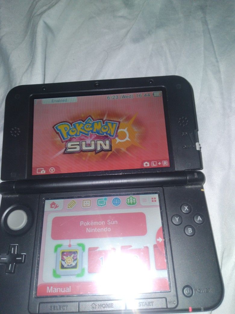 Nintendo 3ds Xl With Pokémon Sun