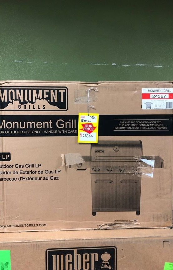 Monument Propane Gas Grill Stainless Steel ZLUN