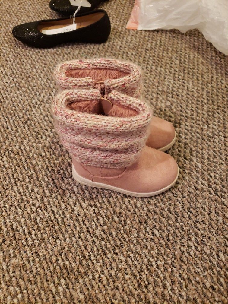 Baby Girls Boots Size 6- Cat & Jack Brand- Excellent Condition