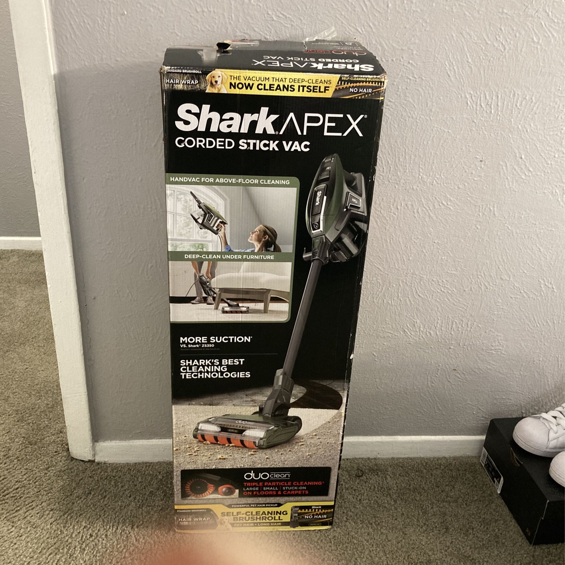 Shark Apex Up Light Duo Clean  Self Vacuum  185$Obo
