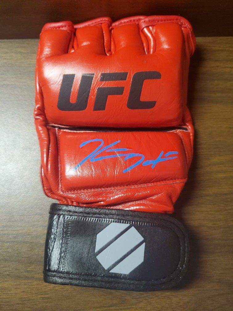 Kevin Holland Signed UFC Glove