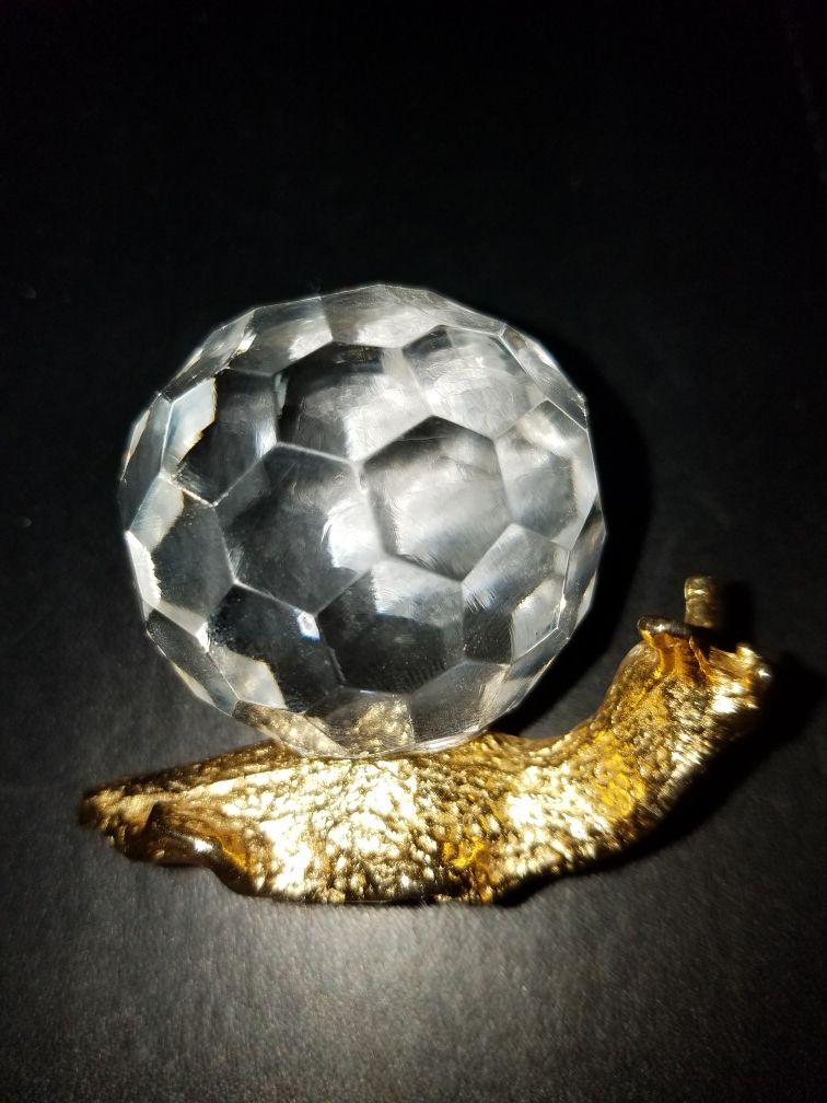 swarovski crystal snail figurine