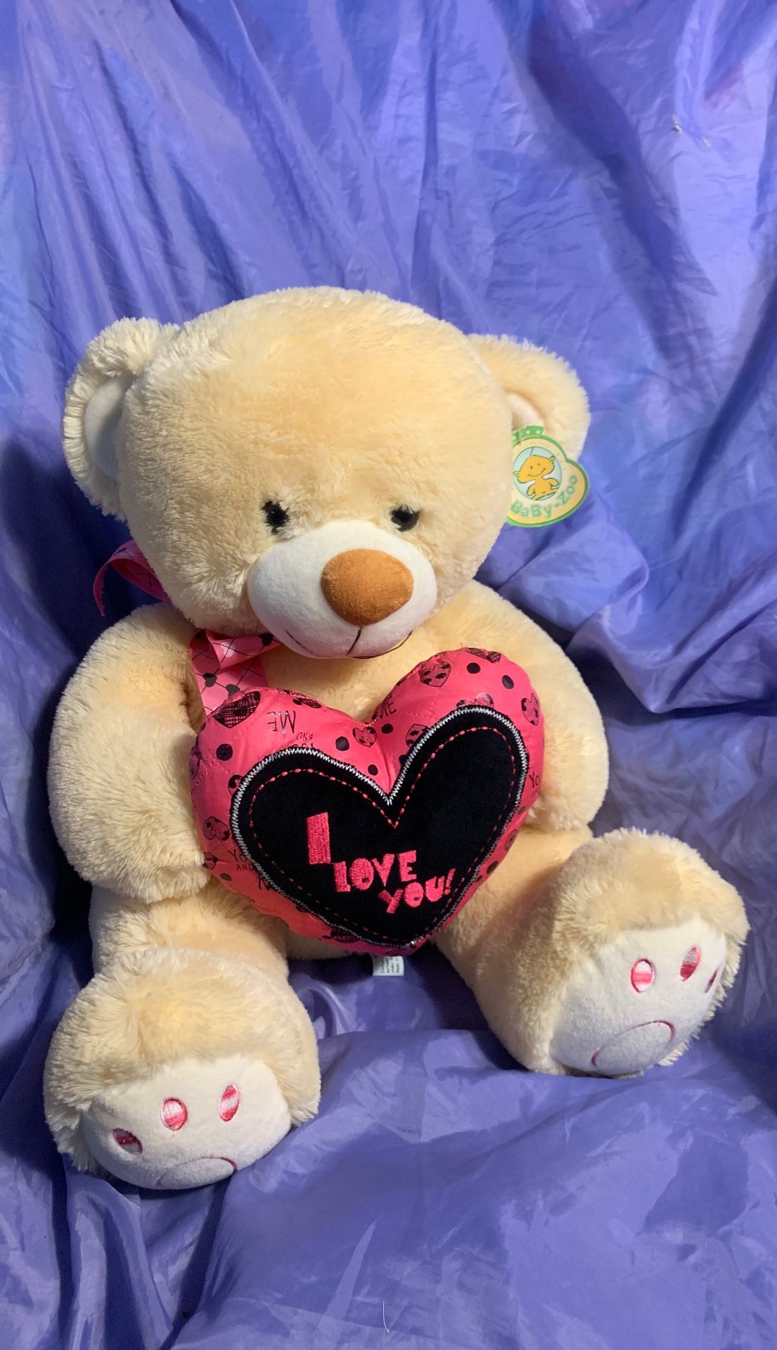 Cute teddy bear
