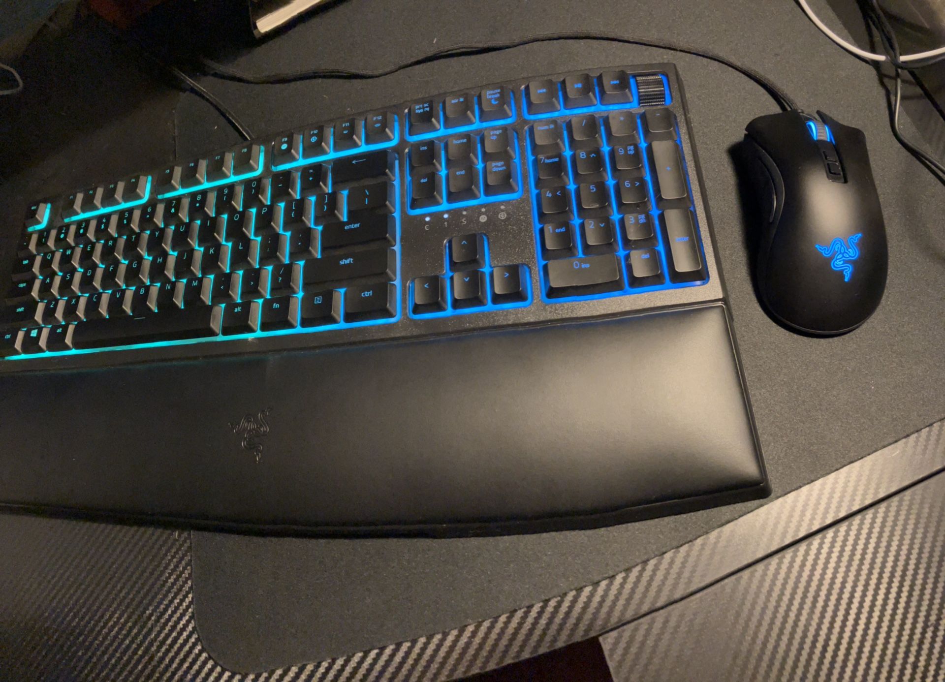 Razer Homerun Gaming Bundle (Keyboard, Wrist Rest, Mouse, Mouse Pad