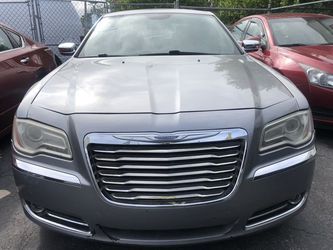 2013 Chrysler 300 Thumbnail