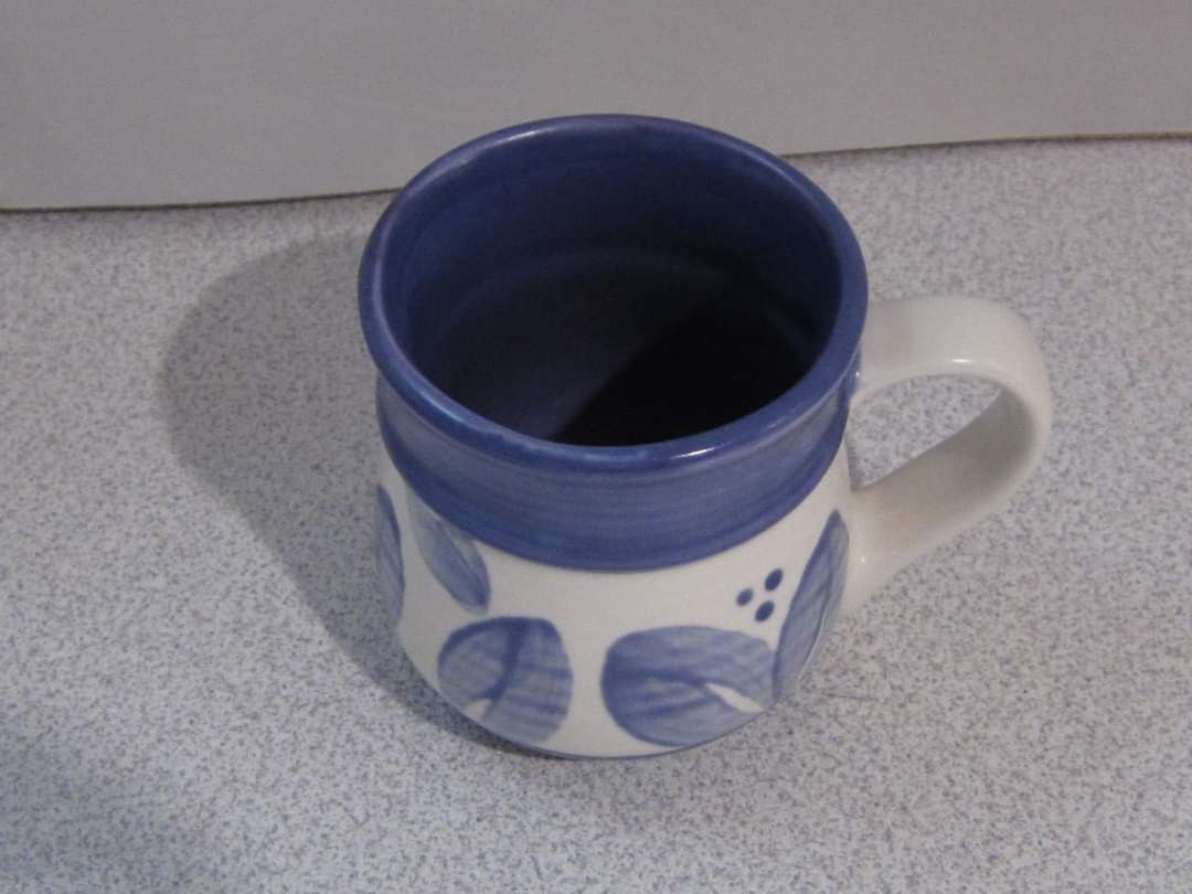 5 Pfaltzgraff villa flora mugs.