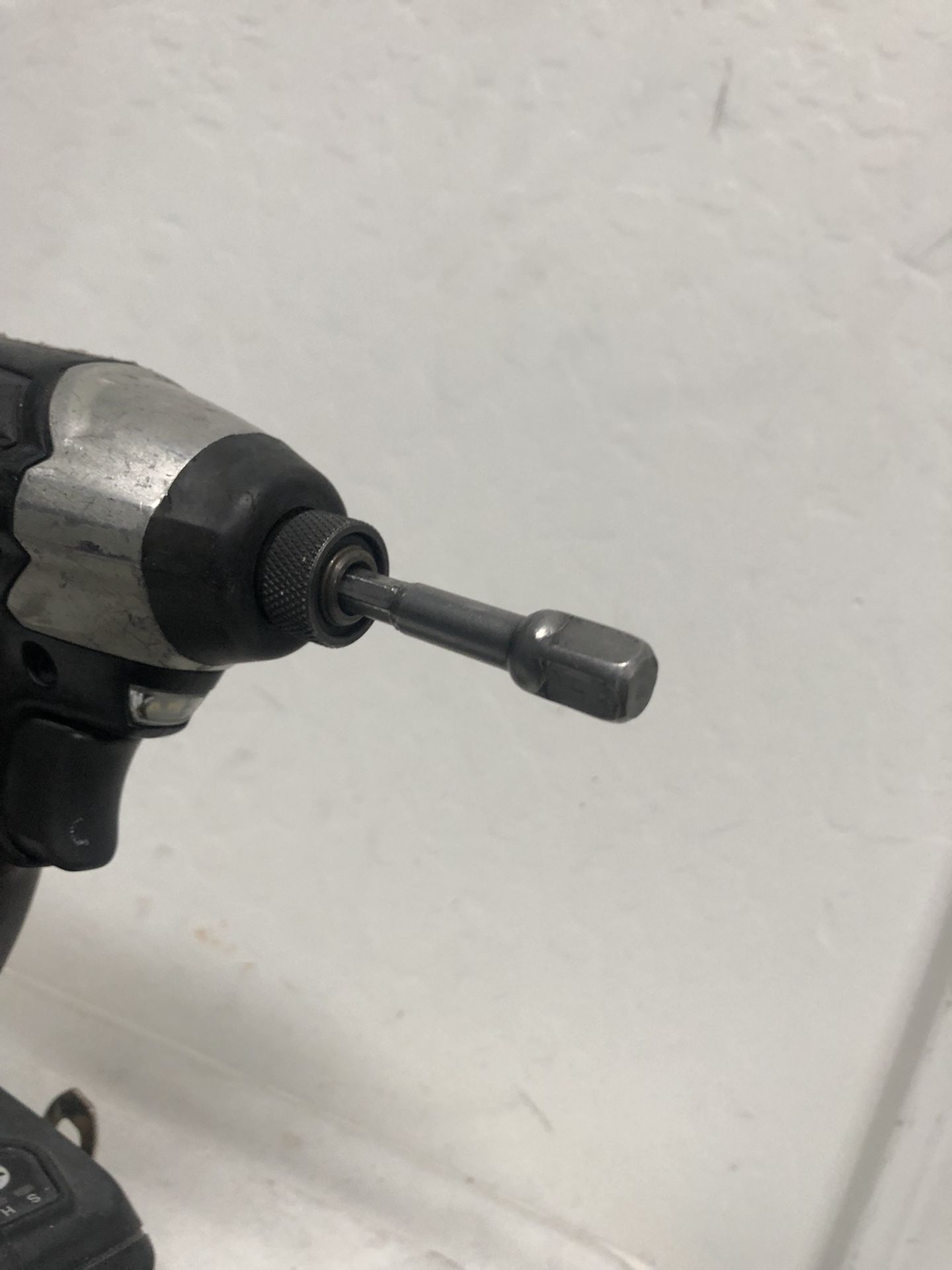 Mikita 1/4 Torque Gun W/ 3/8 Adapter
