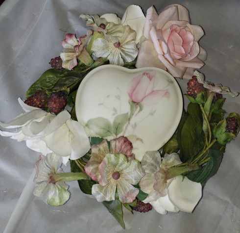 Pretty Pink Rose Trinket Box And Floral Band