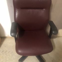 Burgundy Leather Office Chair W/mat Thumbnail