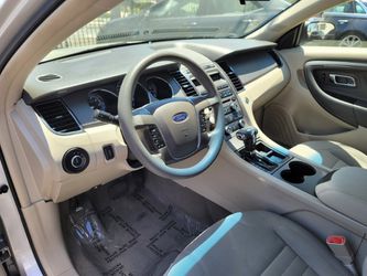 2011 Ford Taurus Thumbnail