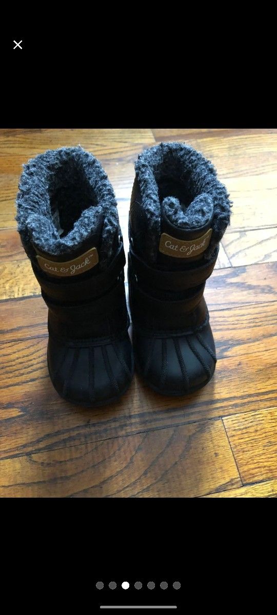 Cat & Jack Toddler Boy Boots Size 7