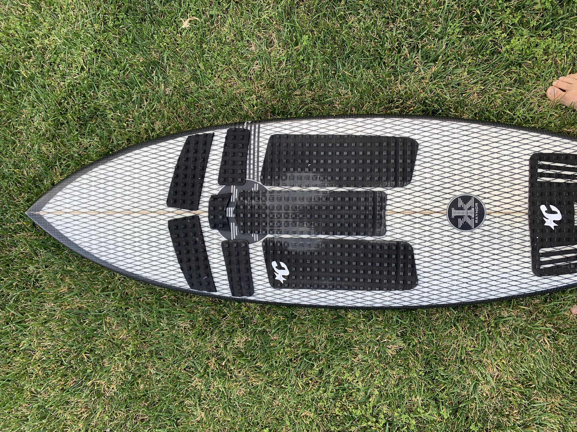 Raynor 5’4” Nugget Surfboard (Carbon Fiber Deck)
