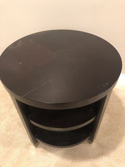 24” Round Wooden End Table Thumbnail