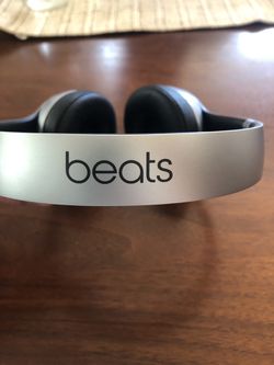 Beats Solo Wireless Bluetooth Headphones Thumbnail