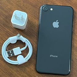 iPhone 8 , Unlocked for All Company Carrier,  Excellent Condition like New Thumbnail