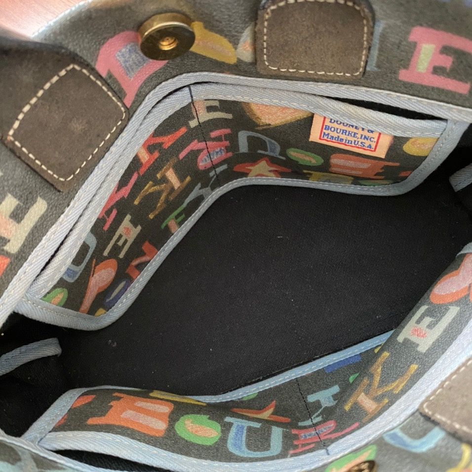 Dooney & Bourke