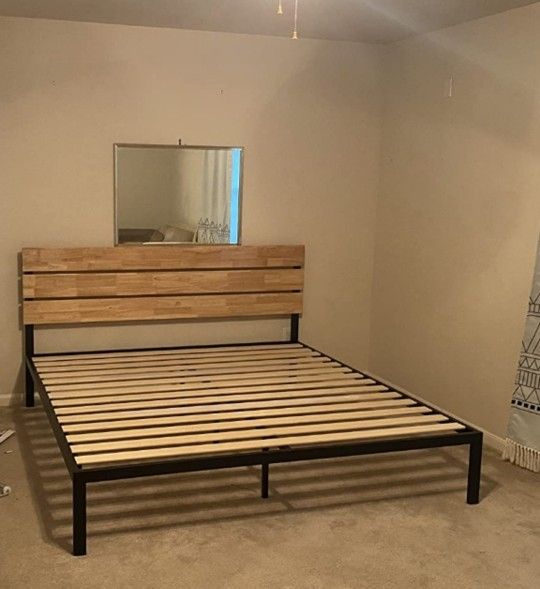 New QUEEN ,14 Inch Platform Bed Frame , Plataforma de Cama Tamaño Queen