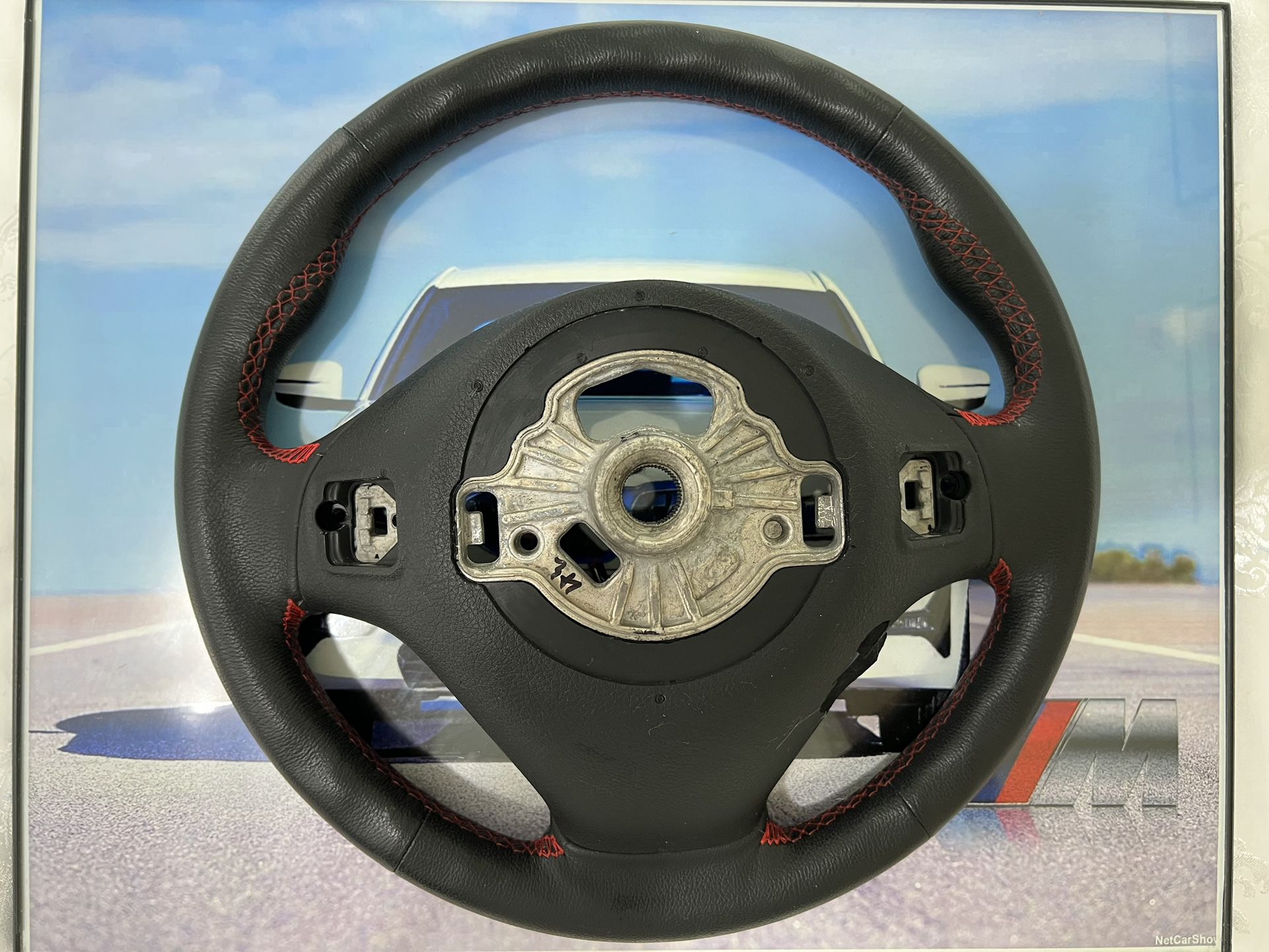 🌐 Genuine BMW F30 3 Series (2017) Steering Wheel (Used)  This is a GENUINE BMW Leather F30 Steering Wheel which came from a 2017 330i Sedan. It is bl