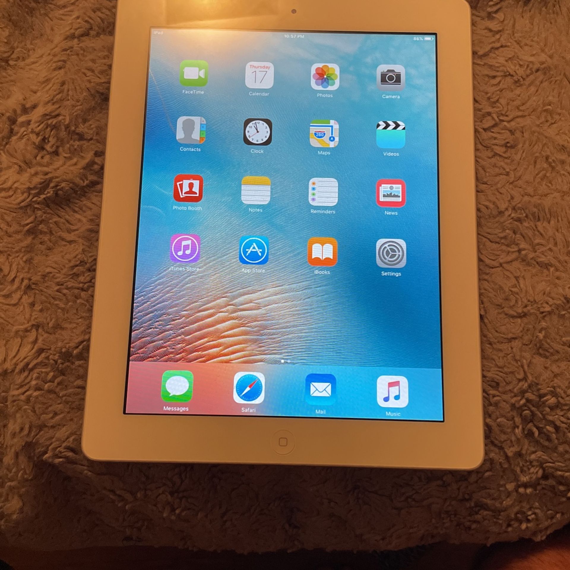 Apple iPad 16 G