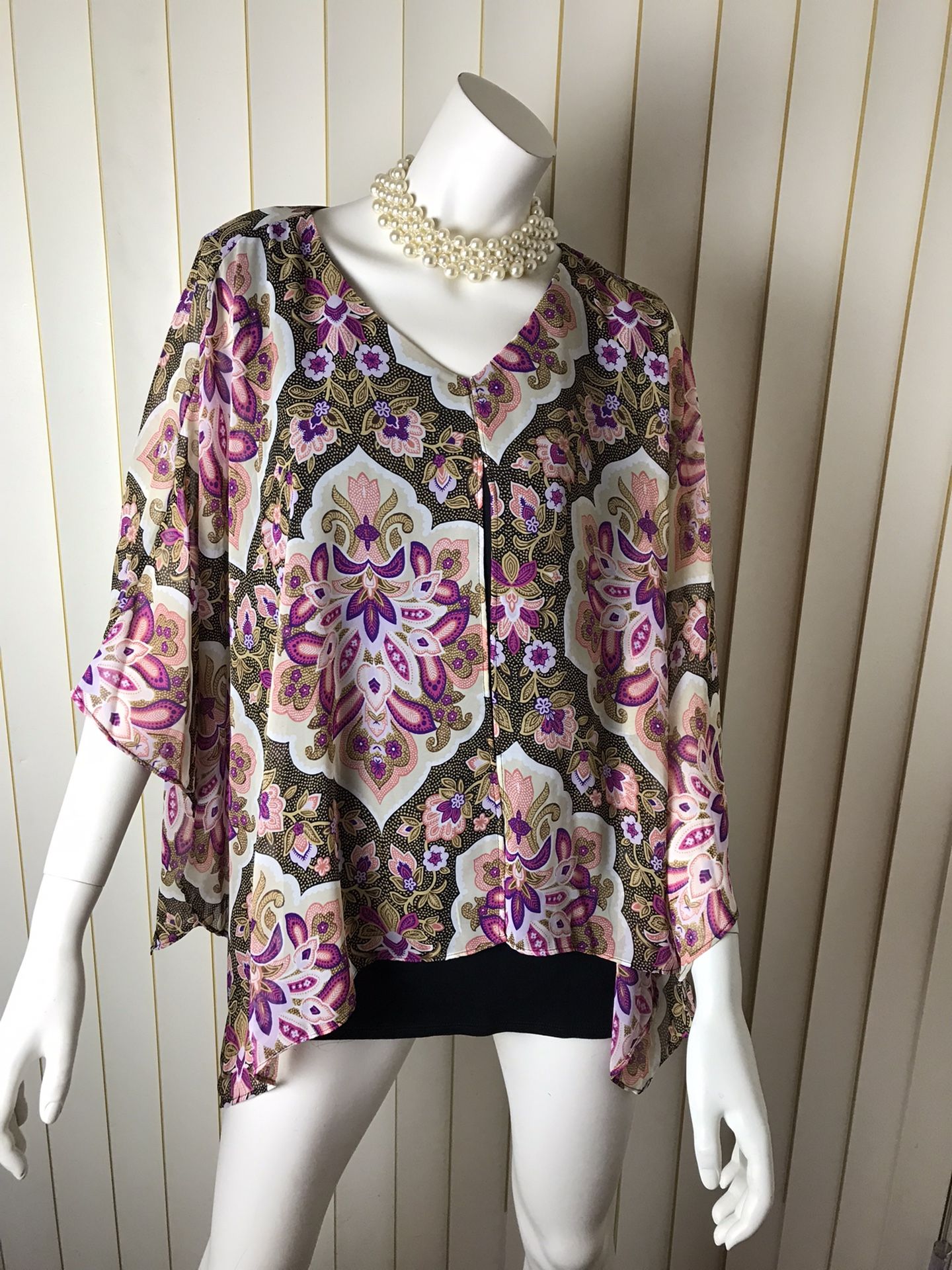 Women’s Chiffon Top/poncho/blouse/size XL